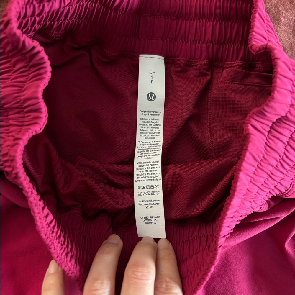 lululemon athletica Shake It Off High-Rise Running Shorts 2.5” in Berry rumble - Picture 3 of 4